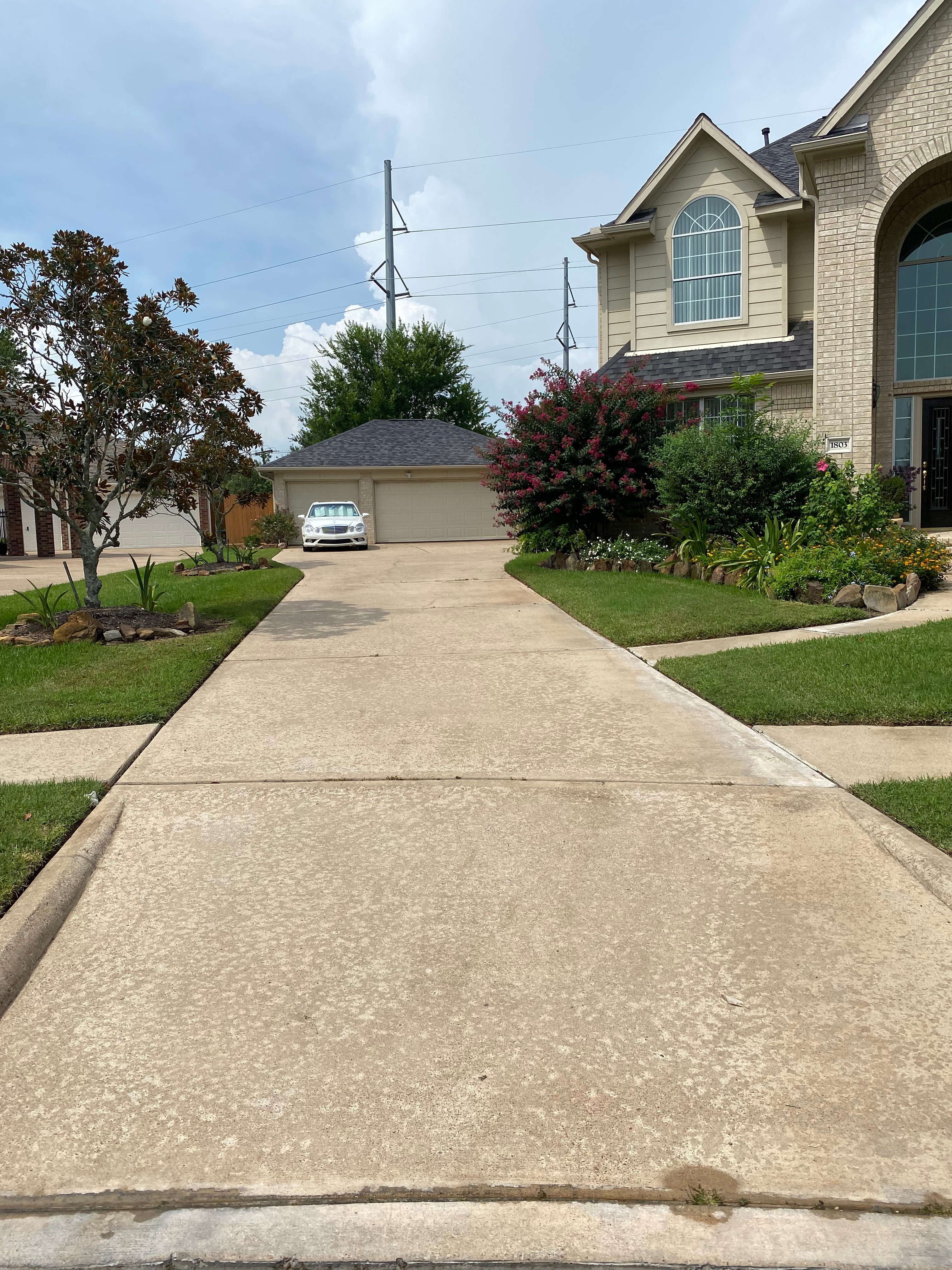 Driveway After Cleaning 