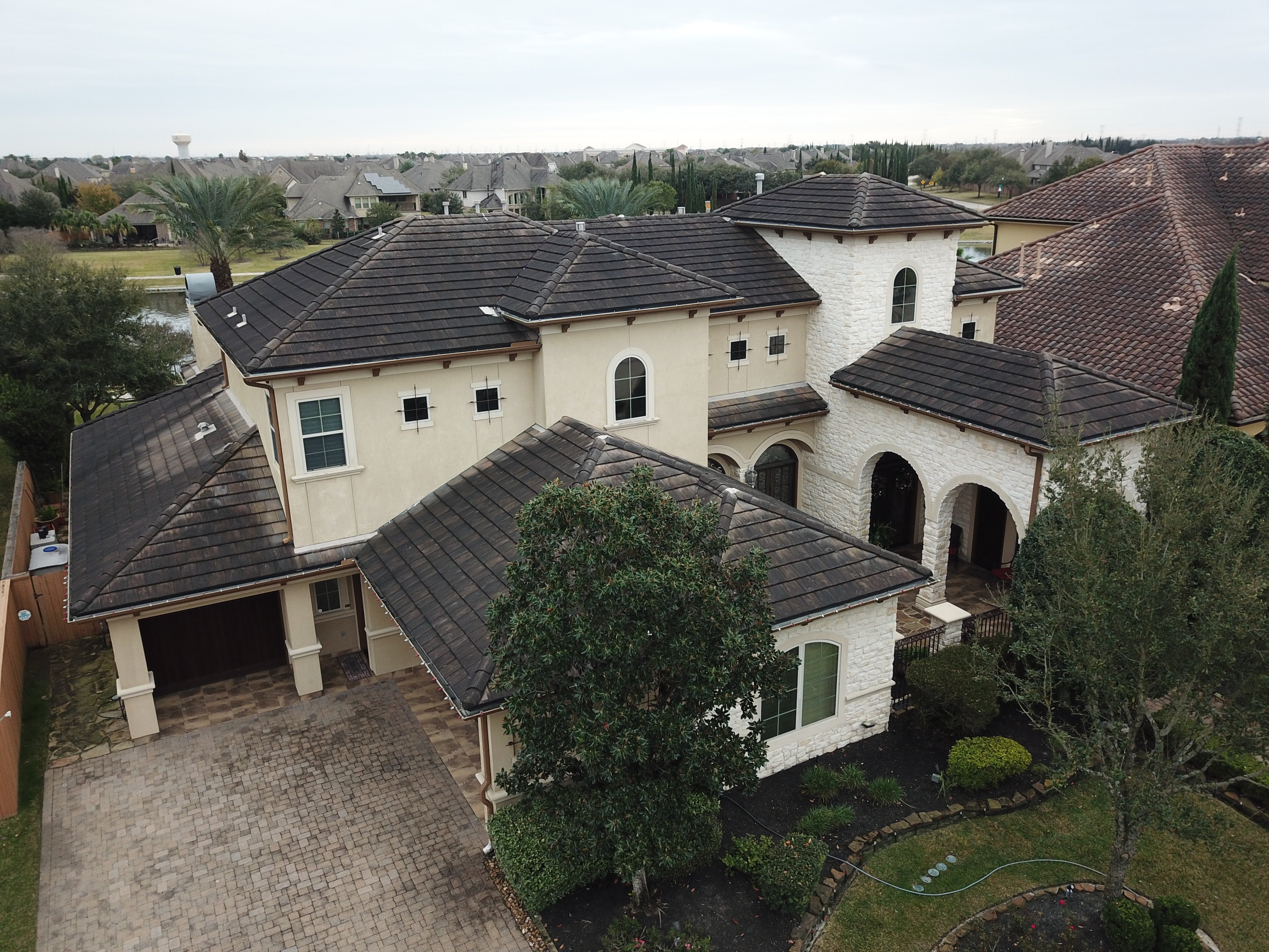Roof Before Cleaning 