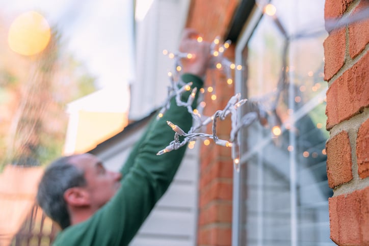 Why Book Holiday Lighting Installation in Early Q4