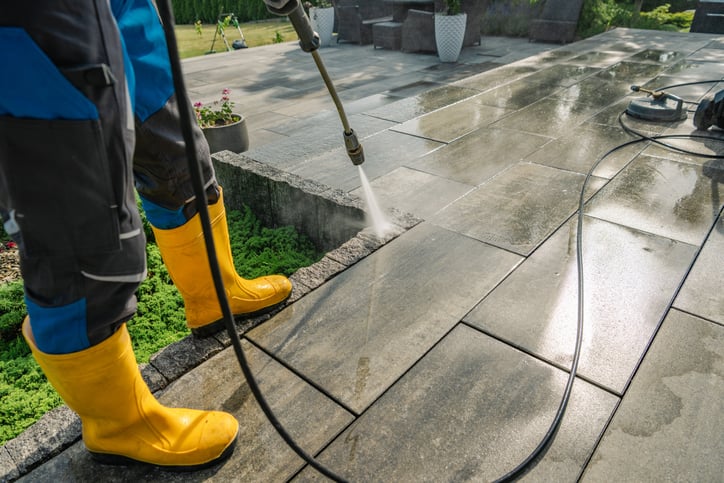 Pressure Washing vs Soft Washing in Montgomery County